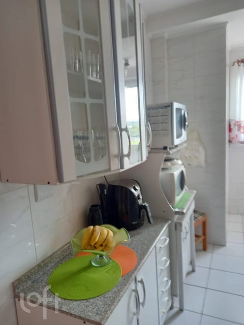 Image 21 - 250023